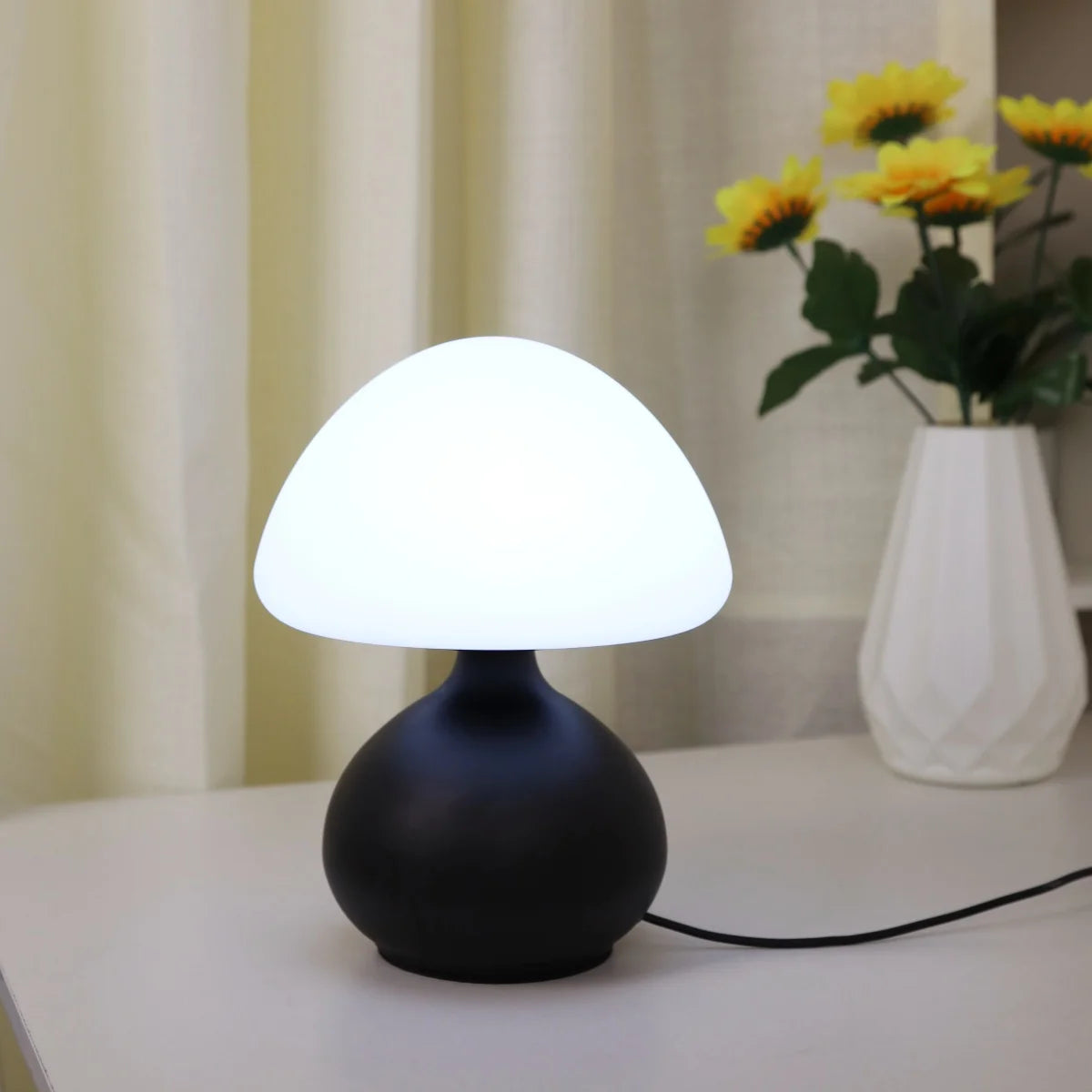 Modern Minimalist Mushroom Table Lamp with 3 Color Modes and Infinite Dimming