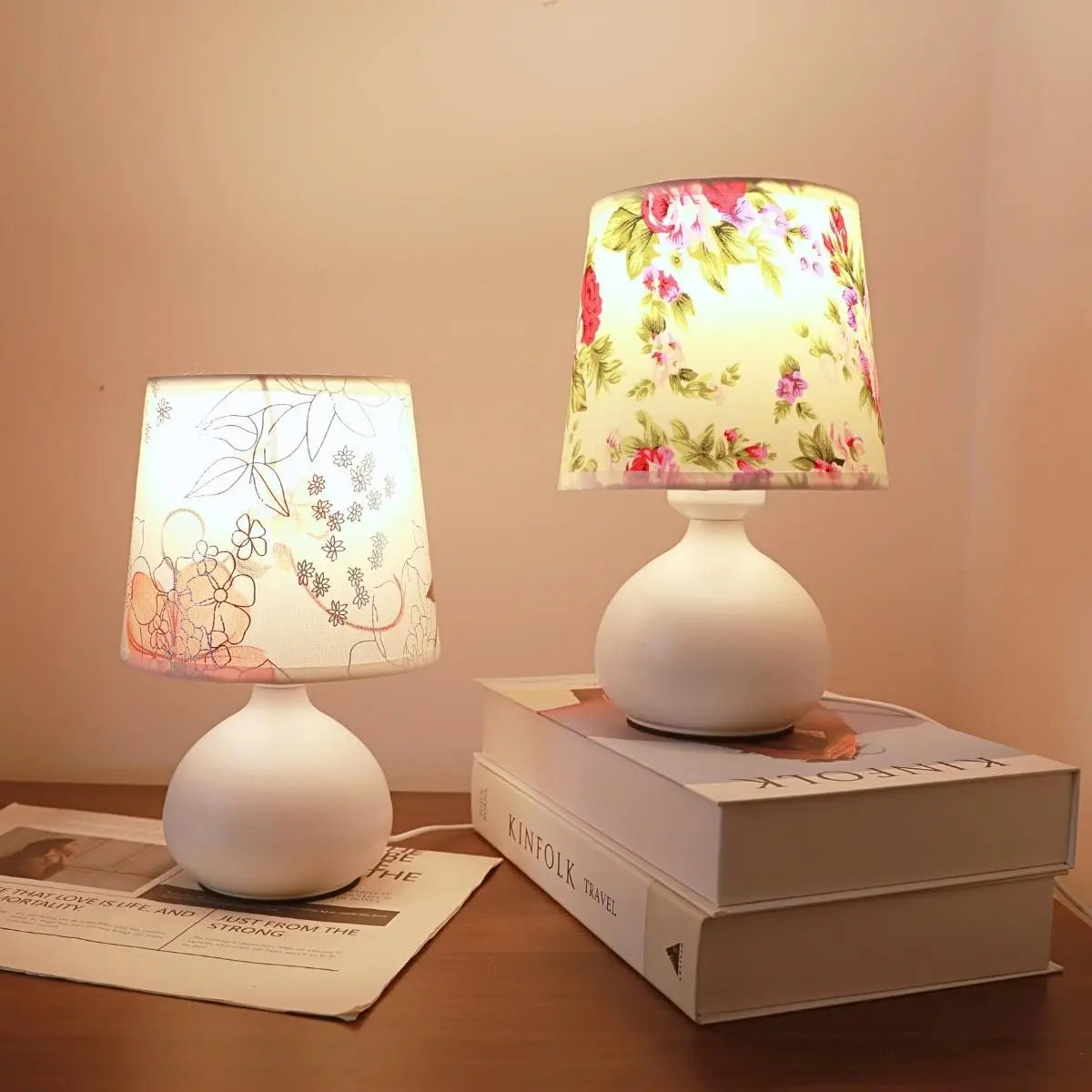 Floral Pattern Fabric Table Lamp, USB Powered Decorative Bedside Light